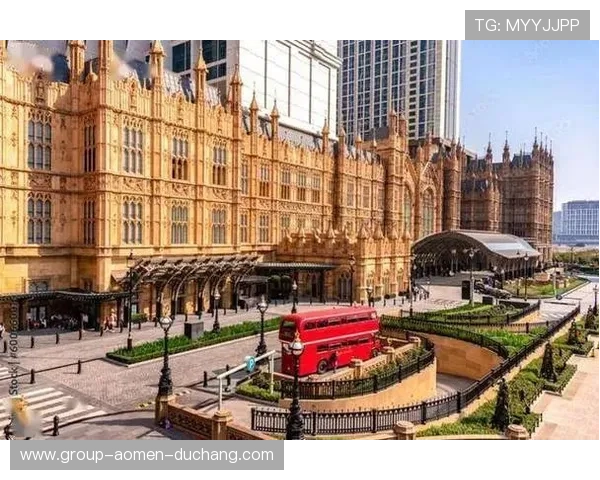 澳门伦敦人名汇中的杰出人物及其对中英文化交流的重要贡献